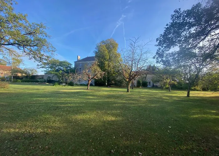 Holiday home Domaine La Bouliniere - La Biche